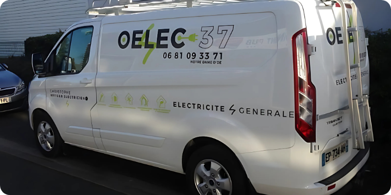 Véhicule utilitaire de l'entreprise OELEC 37